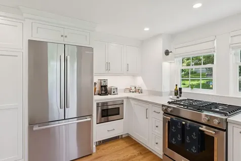 9 Oak Street Kennebunk ME 04043