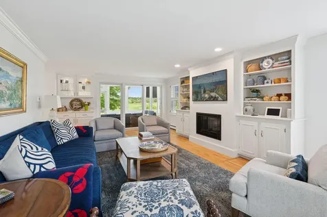 9 Oak Street Kennebunk ME 04043