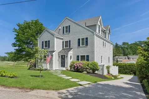 9 Oak Street Kennebunk ME 04043