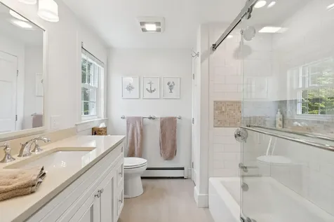 9 Oak Street Kennebunk ME 04043