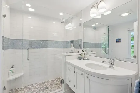 9 Oak Street Kennebunk ME 04043