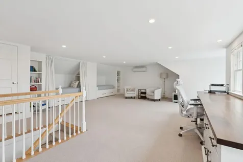 9 Oak Street Kennebunk ME 04043