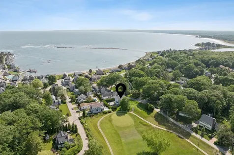 9 Oak Street Kennebunk ME 04043