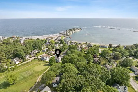 9 Oak Street Kennebunk ME 04043