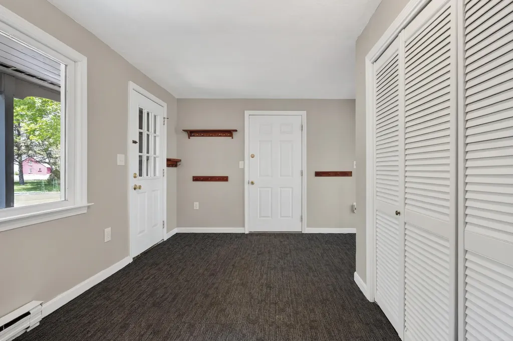 44 Winnocks Neck Road Scarborough ME 04074