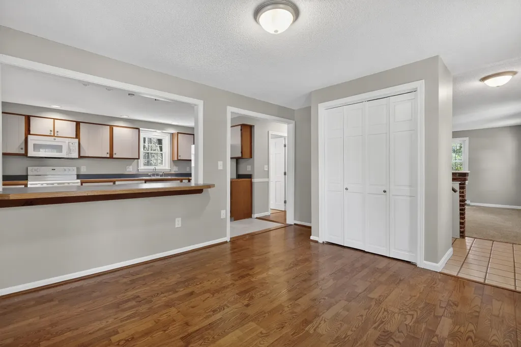 44 Winnocks Neck Road Scarborough ME 04074