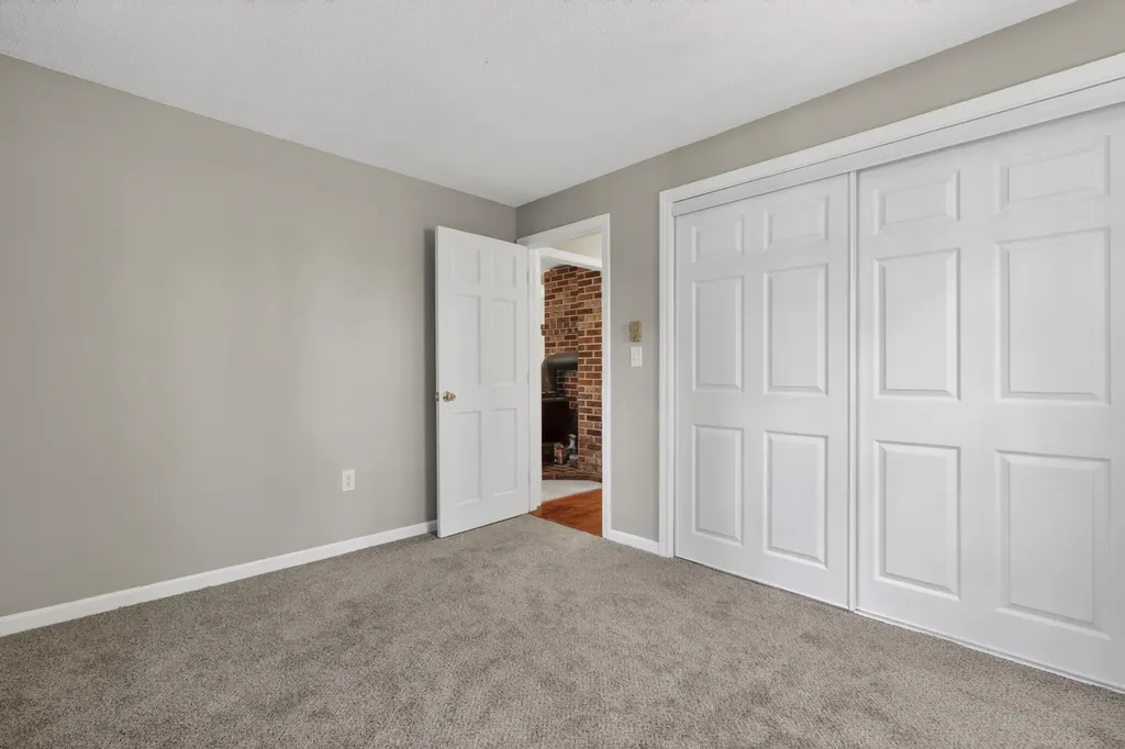 44 Winnocks Neck Road Scarborough ME 04074