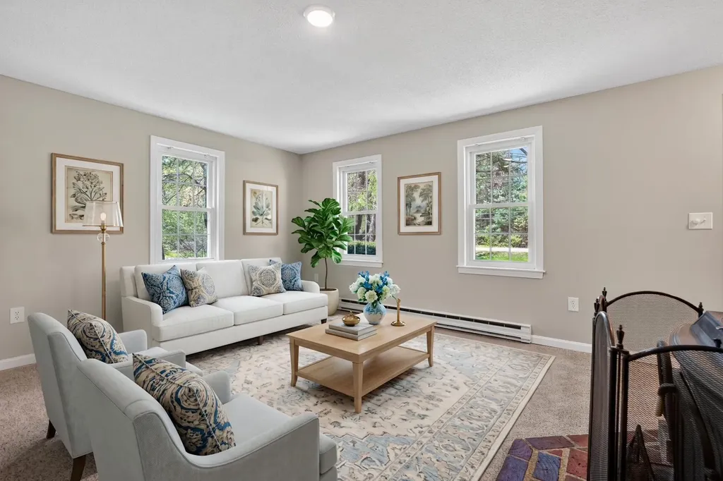 44 Winnocks Neck Road Scarborough ME 04074