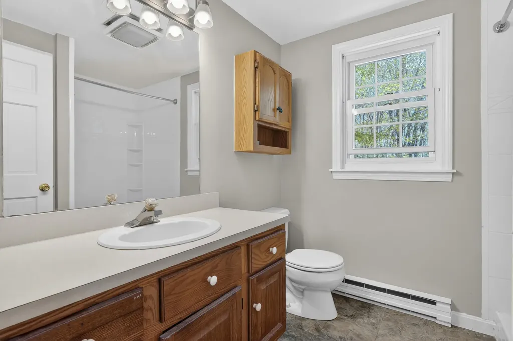 44 Winnocks Neck Road Scarborough ME 04074