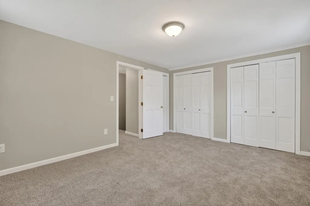 44 Winnocks Neck Road Scarborough ME 04074