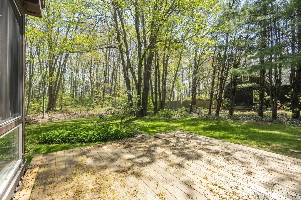 44 Winnocks Neck Road Scarborough ME 04074