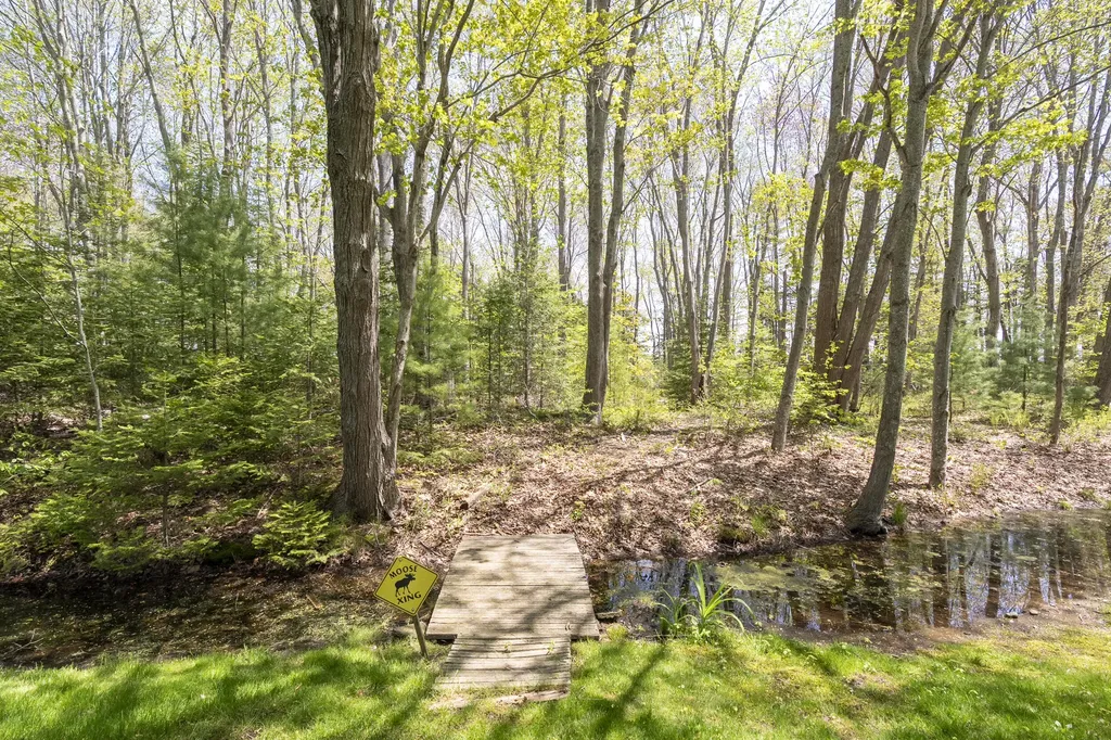 44 Winnocks Neck Road Scarborough ME 04074