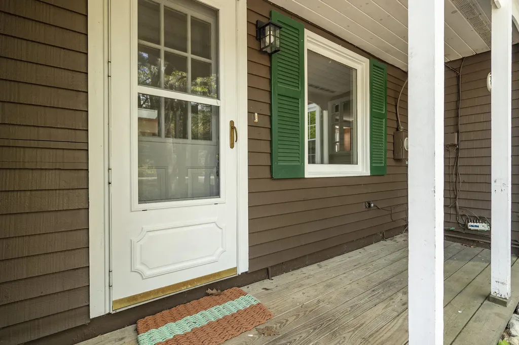 44 Winnocks Neck Road Scarborough ME 04074