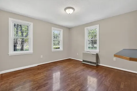 44 Winnocks Neck Road Scarborough ME 04074
