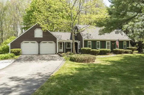 44 Winnocks Neck Road Scarborough ME 04074