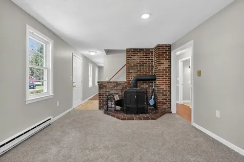 44 Winnocks Neck Road Scarborough ME 04074