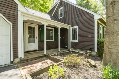 44 Winnocks Neck Road Scarborough ME 04074