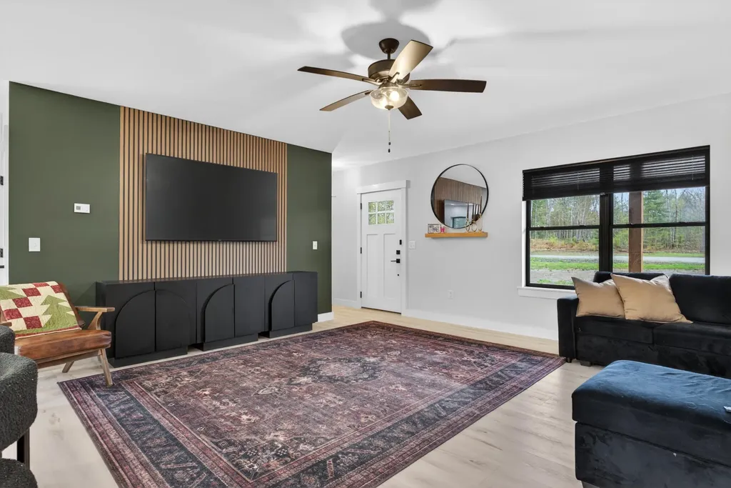 168 Rockwood Estates West Gardiner ME 04345