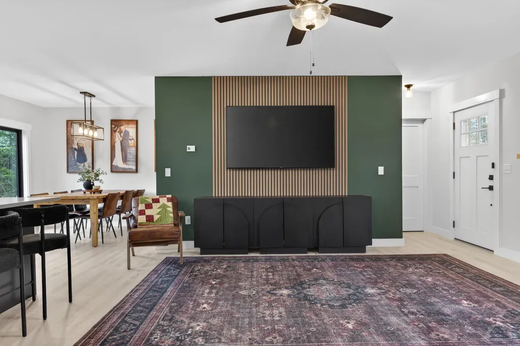 168 Rockwood Estates West Gardiner ME 04345