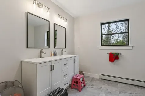 168 Rockwood Estates West Gardiner ME 04345