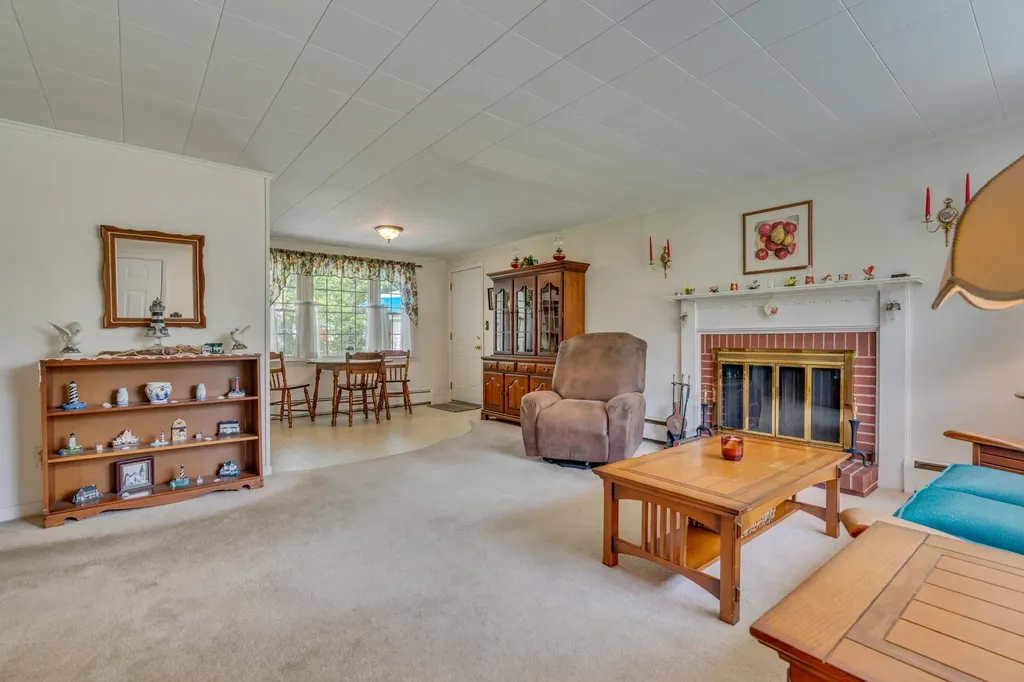 28 Intervale Road Kennebunk ME 04043