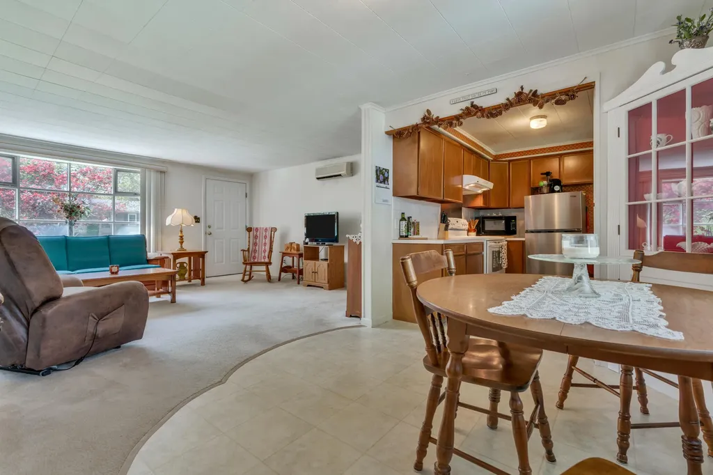 28 Intervale Road Kennebunk ME 04043