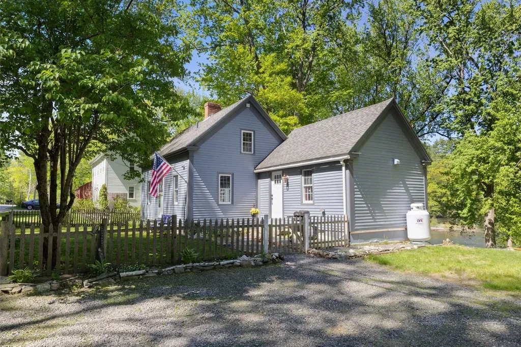 59 Salmon Falls Road Buxton ME 04093