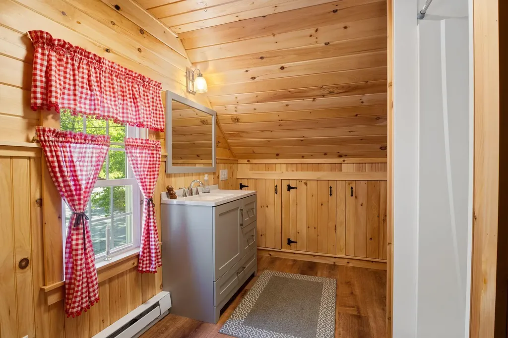 59 Salmon Falls Road Buxton ME 04093