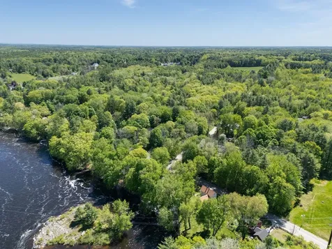 59 Salmon Falls Road Buxton ME 04093