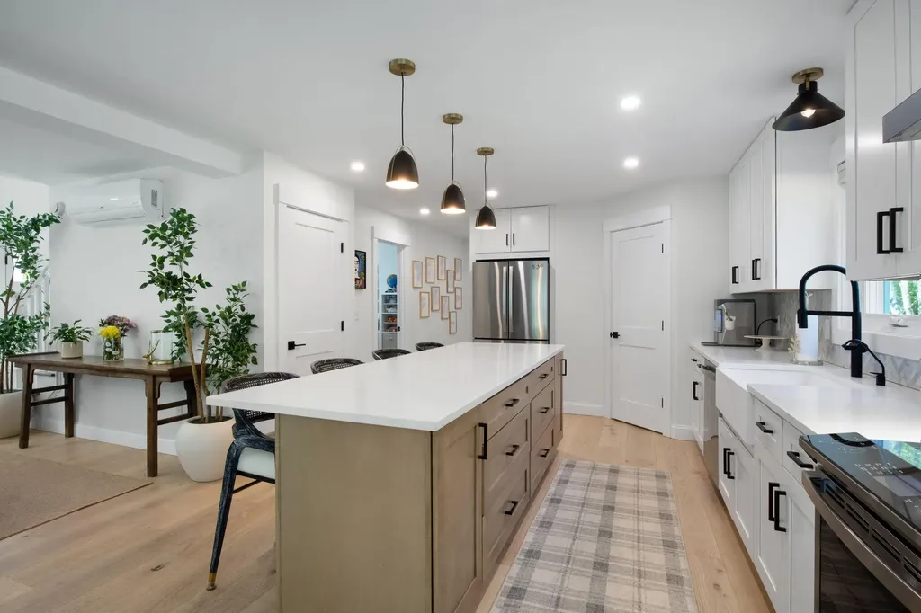 5 Taylor Lane Kennebunk ME 04043