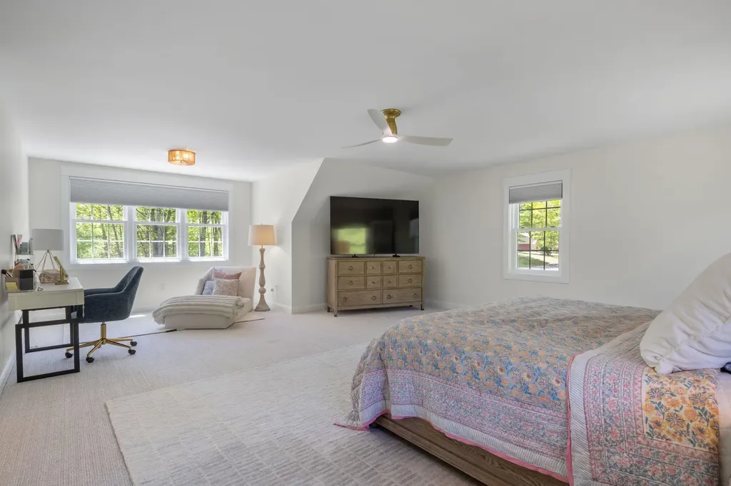 5 Taylor Lane Kennebunk ME 04043