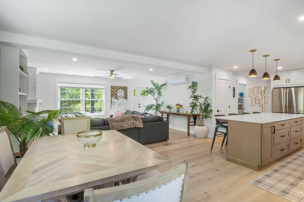 5 Taylor Lane Kennebunk ME 04043