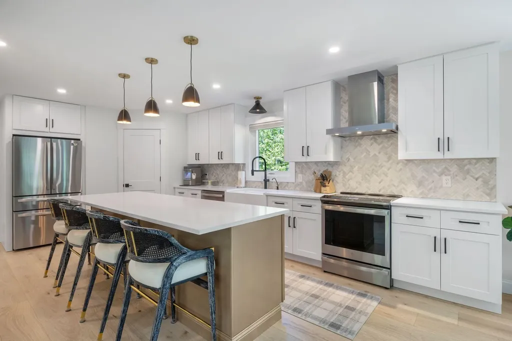 5 Taylor Lane Kennebunk ME 04043