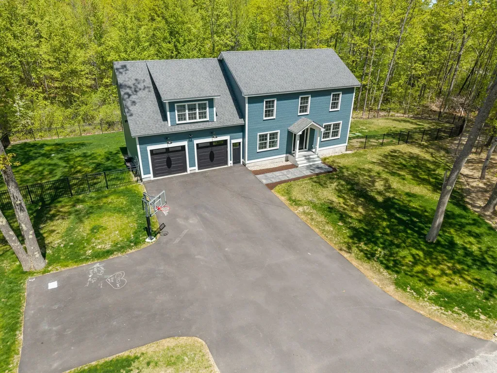 5 Taylor Lane Kennebunk ME 04043