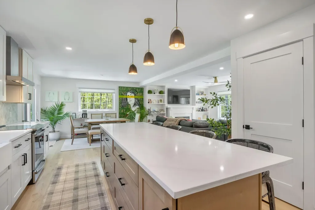 5 Taylor Lane Kennebunk ME 04043