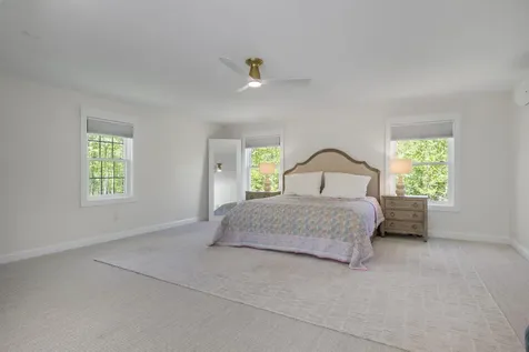 5 Taylor Lane Kennebunk ME 04043