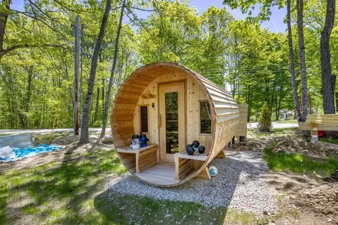 5 Taylor Lane Kennebunk ME 04043