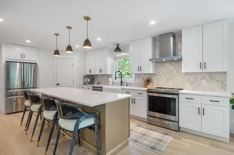 5 Taylor Lane Kennebunk ME 04043