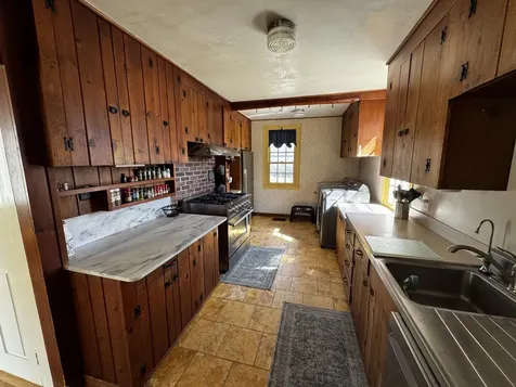 275 Harriman Road Waldoboro ME 04572