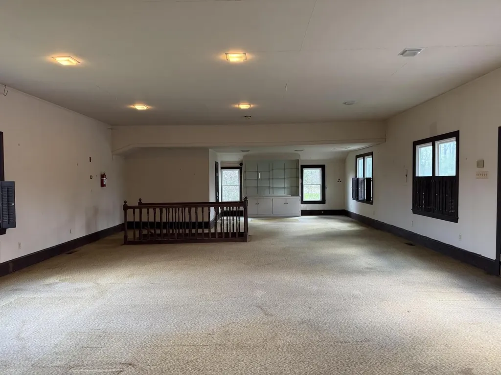 865 N Main Street Winterport ME 04496