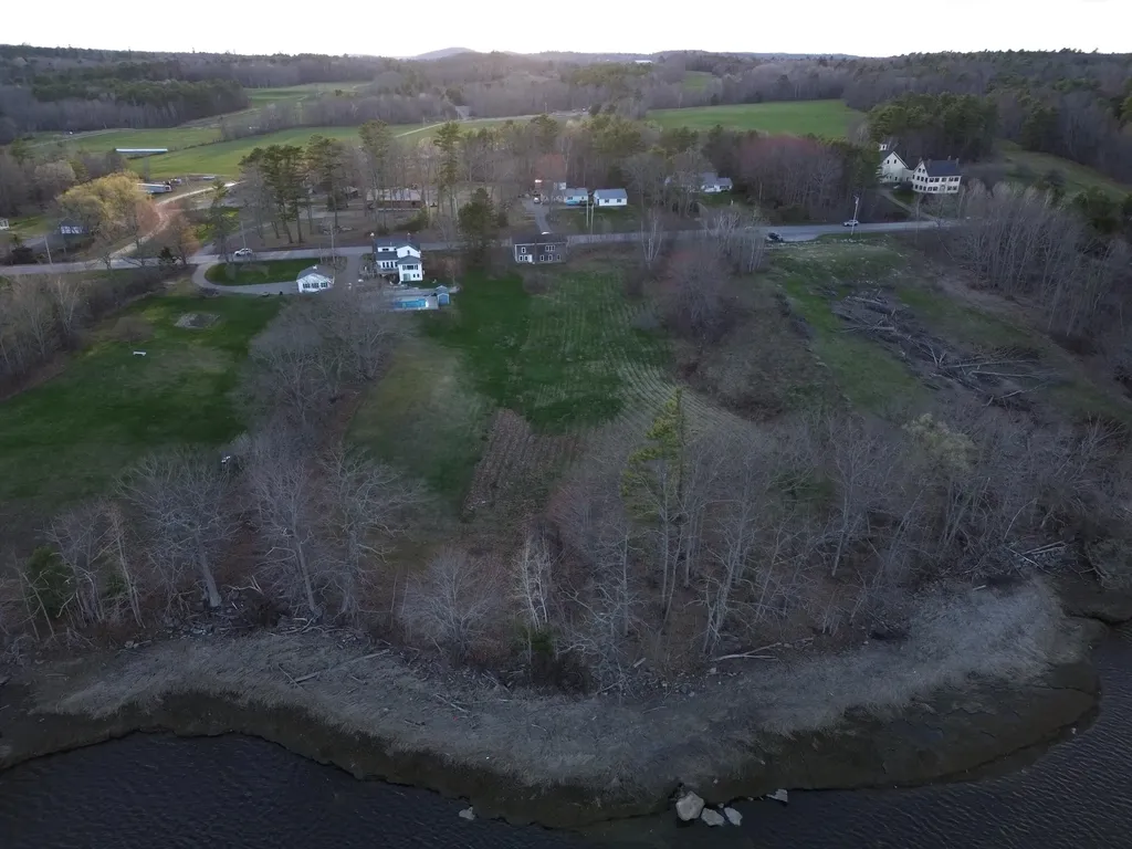 865 N Main Street Winterport ME 04496