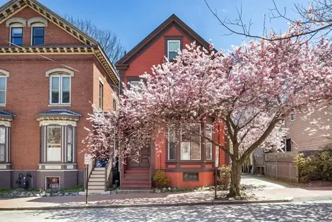 75 Carleton Street Portland ME 04102