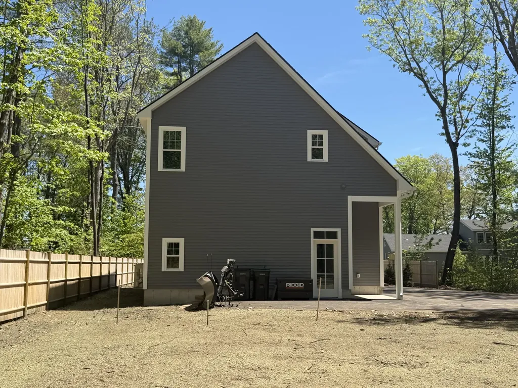 76 Alewive Road Kennebunk ME 04043