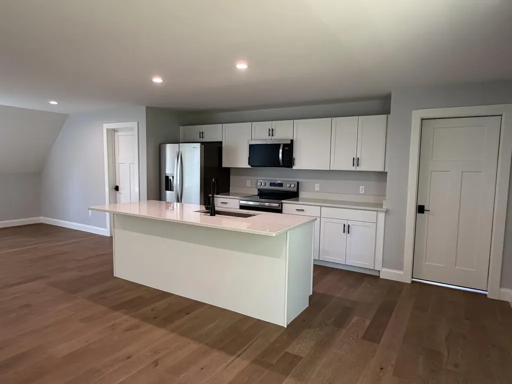 76 Alewive Road Kennebunk ME 04043
