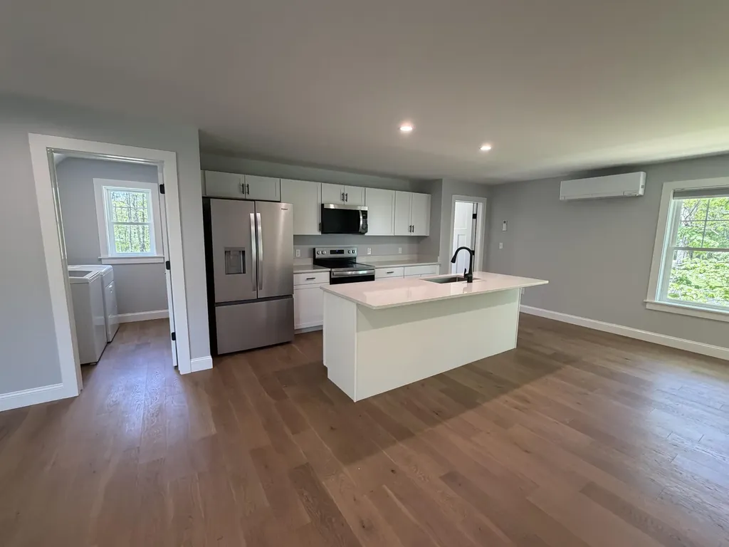 76 Alewive Road Kennebunk ME 04043