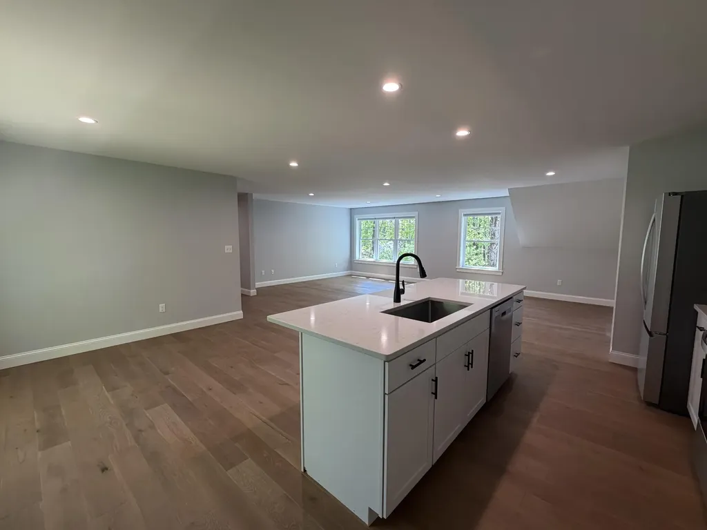 76 Alewive Road Kennebunk ME 04043