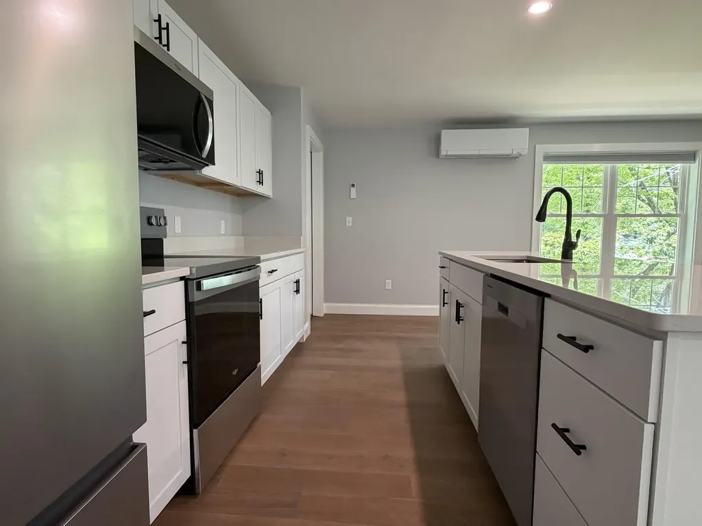 76 Alewive Road Kennebunk ME 04043