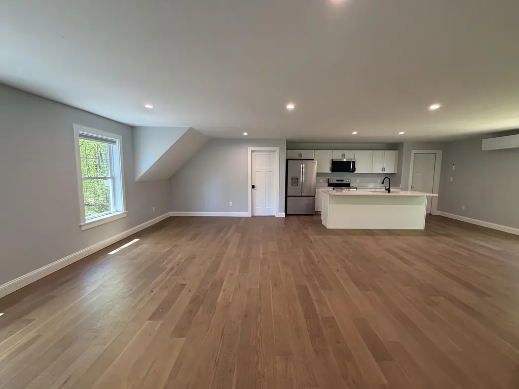 76 Alewive Road Kennebunk ME 04043