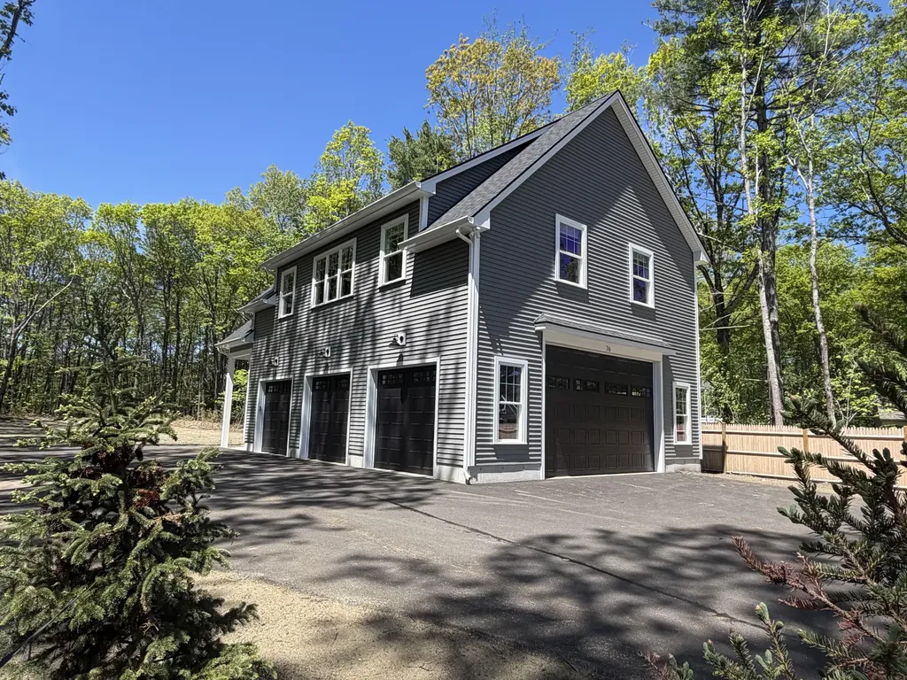 76 Alewive Road Kennebunk ME 04043