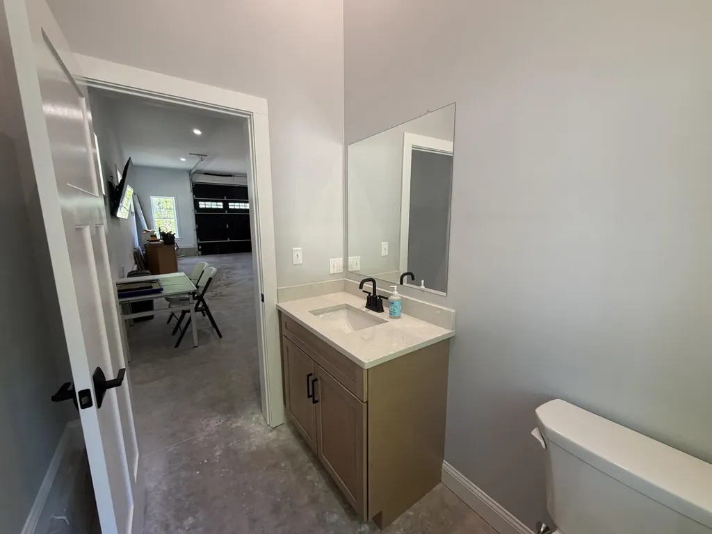 76 Alewive Road Kennebunk ME 04043